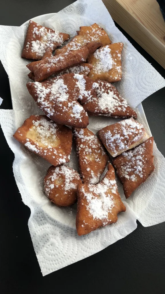 A French recipe to discover French culture. Young readers can read it on their own, make it, and learn French while enjoying a fun activity.
