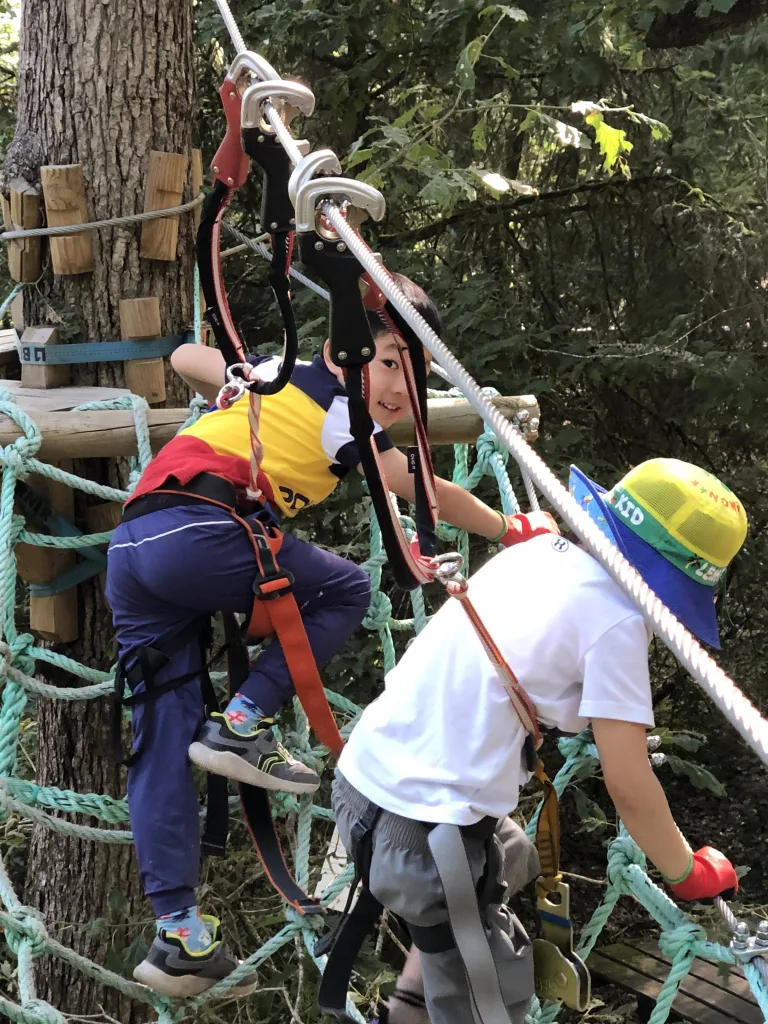 At the summer camp, every outdoor activities help children communicate in French, gain confidence.